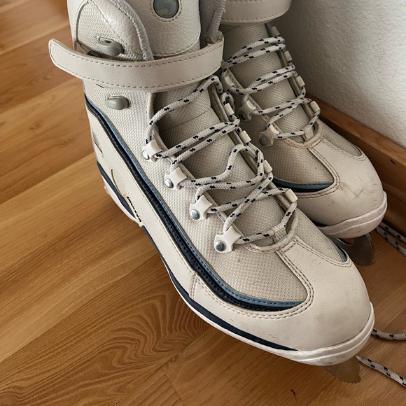 Jackson Softtec Womens Size 9 Ice Skates - Picture 3 of 5